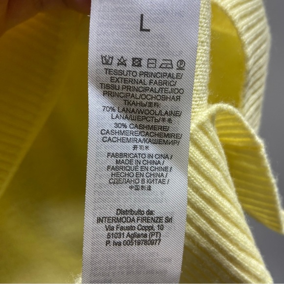 Malo Optimum Yellow V Neckline Sweater - Picture 5 of 10